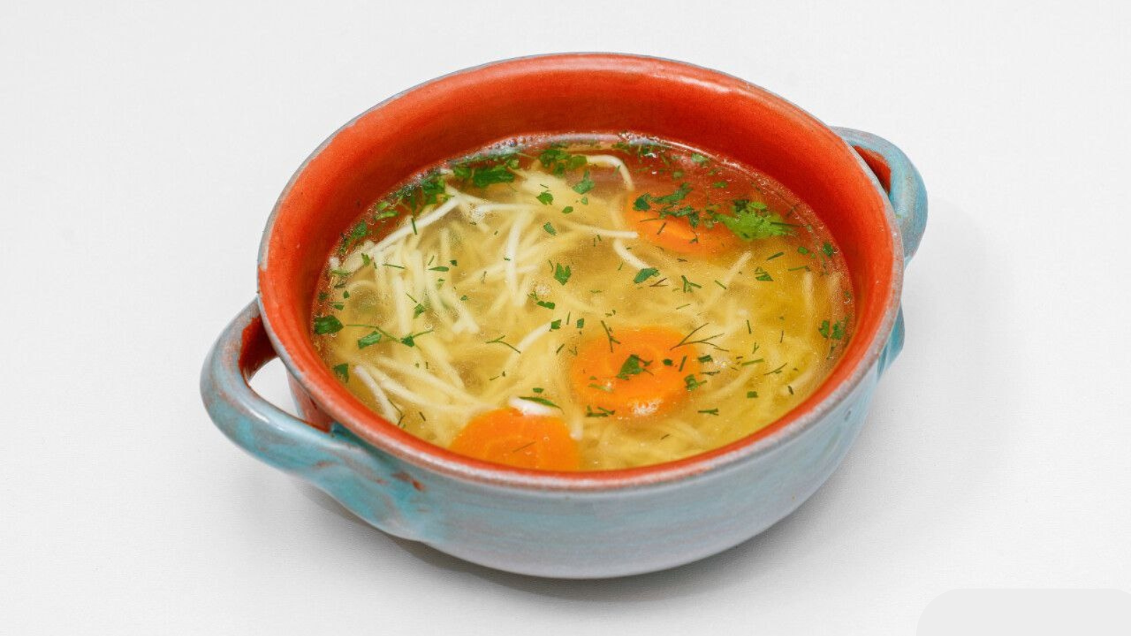 Rosół drobiowy z makaronem